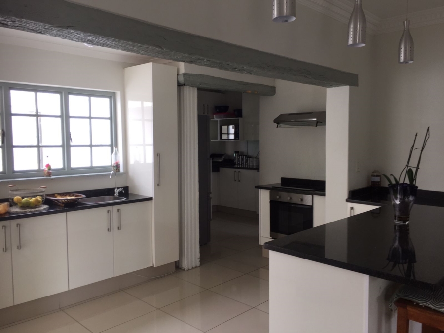 To Let 4 Bedroom Property for Rent in Beacon Bay Eastern Cape